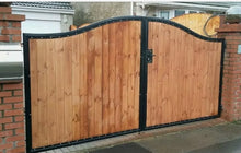 Load image into Gallery viewer, BRAND NEW curved top Iron and wooden gate. Steel and timber gate