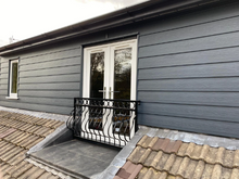 Load image into Gallery viewer, Juliet Balcony bow bar double top bar with circles - Meets UK Building Regulations