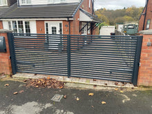 Load image into Gallery viewer, BRAND NEW Straight top slatted design double gate