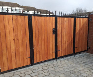 NEW bi folding gate with timber straight top