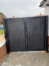 Load image into Gallery viewer, BRAND NEW Straight top iron and composite Gates
